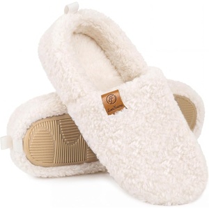 EverFoams Women’s Soft Curly Slippers Memory Foam Lightweight House Shoes(White)